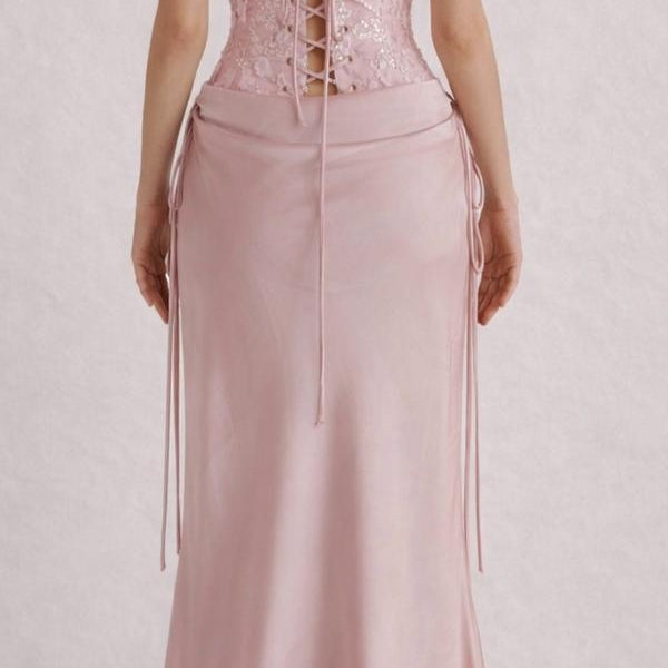 Get 70% Off On The Rosé Swan Dress Only Today 💕